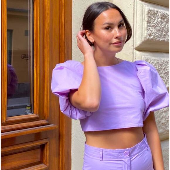 Djerf Avenue – Purple Open Back Cropped Cotton Candy Top - Picture 2 of 12